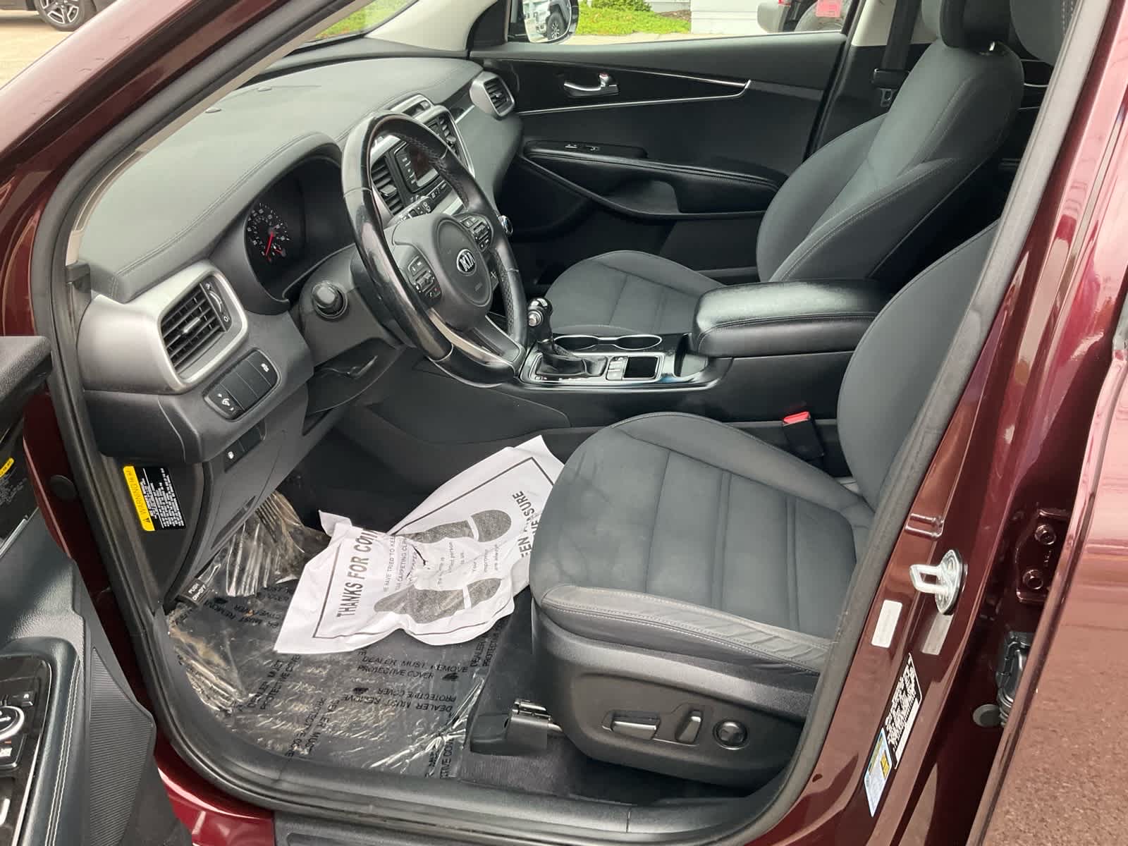View vehicle photo 5