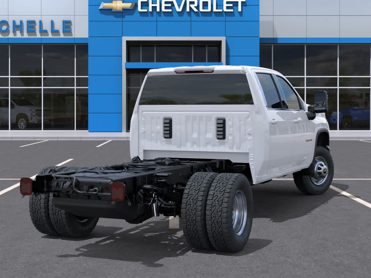 View vehicle photo 4