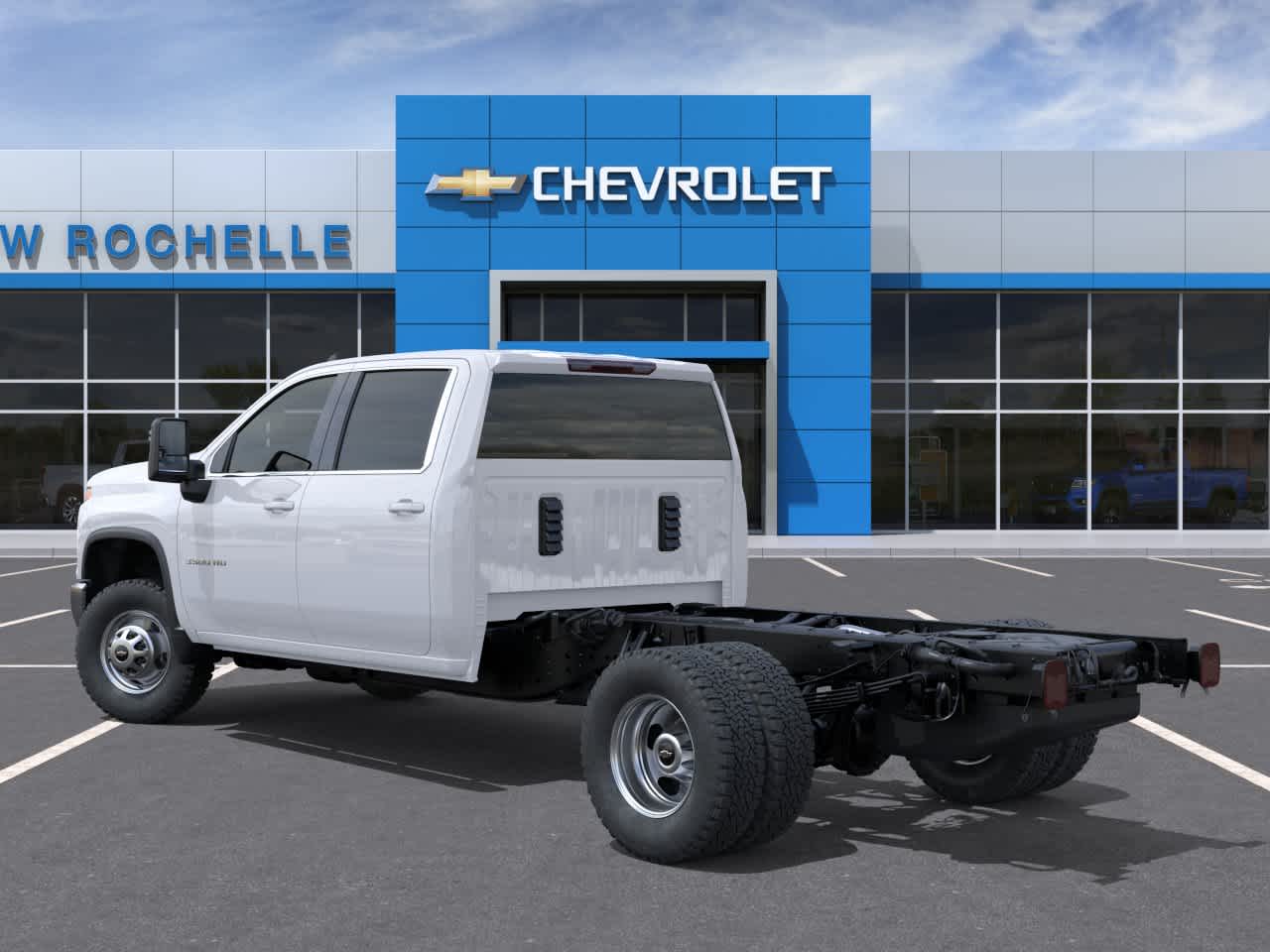 View vehicle photo 3