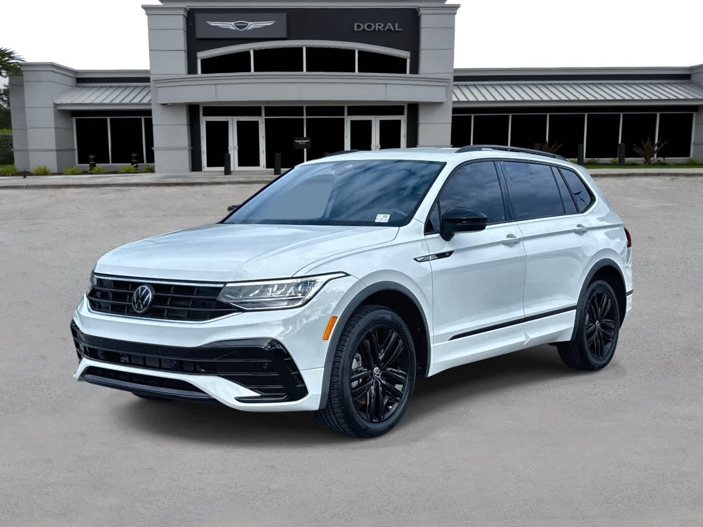 2022 Volkswagen Tiguan SE R-Line Black