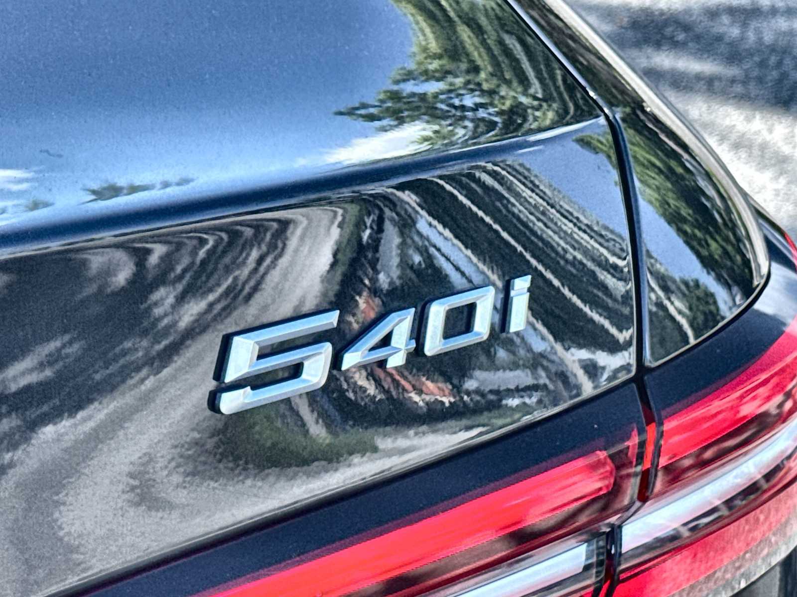 2024 BMW 5 Series 540i - Photo 10