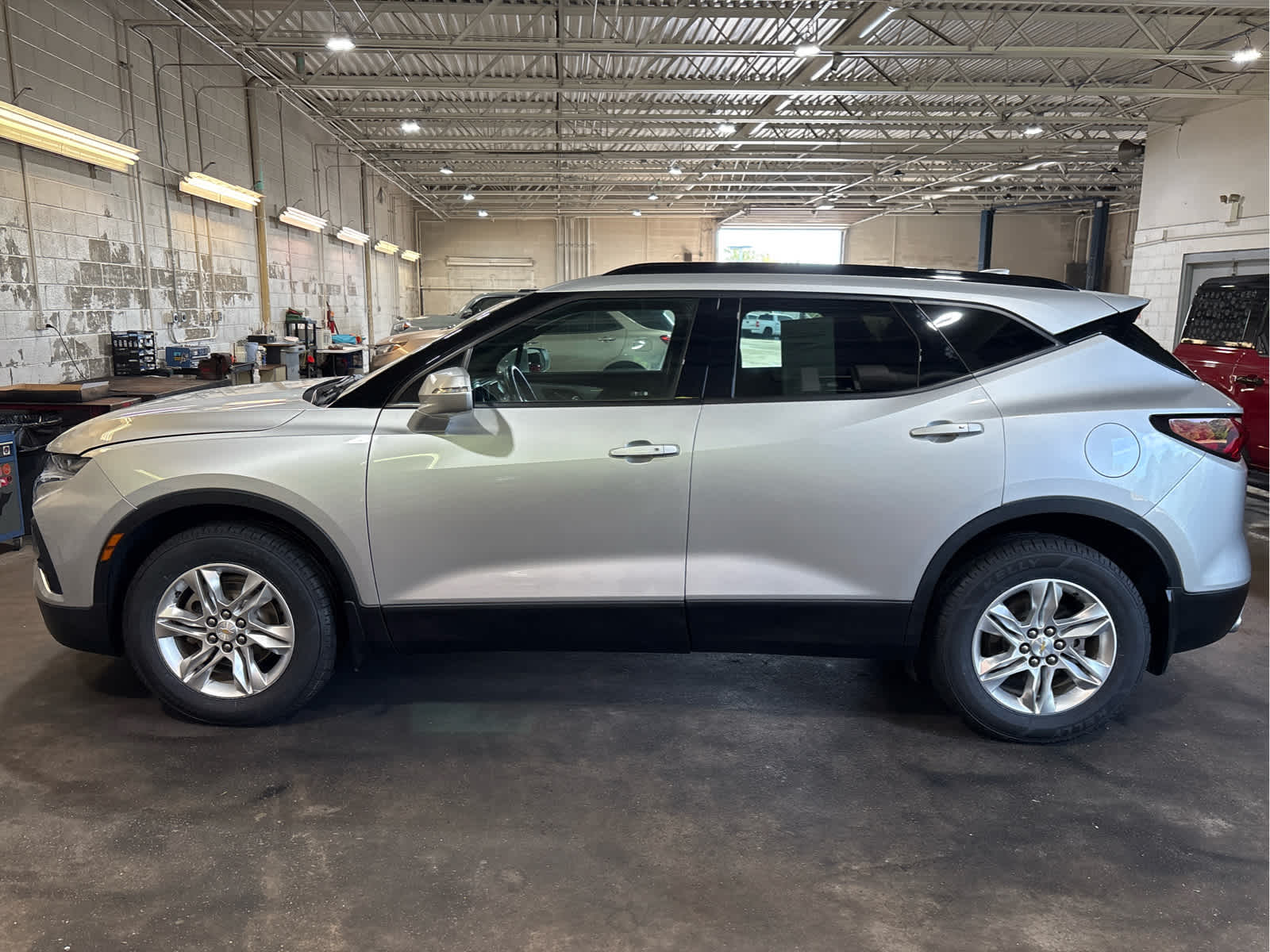 Silver Ice Metallic 2019 Chevrolet Blazer SUV / Crossover All-Wheel Drive 9-Speed Automatic