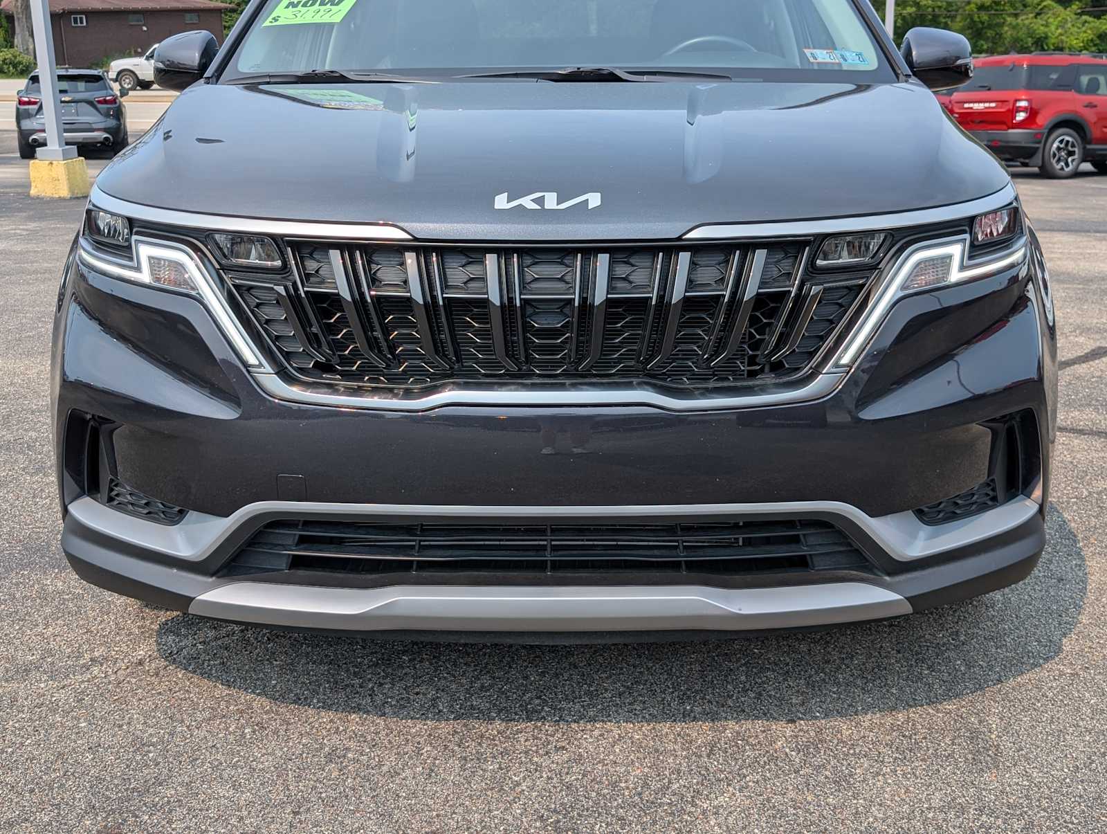 2024 Kia Carnival LX FWD