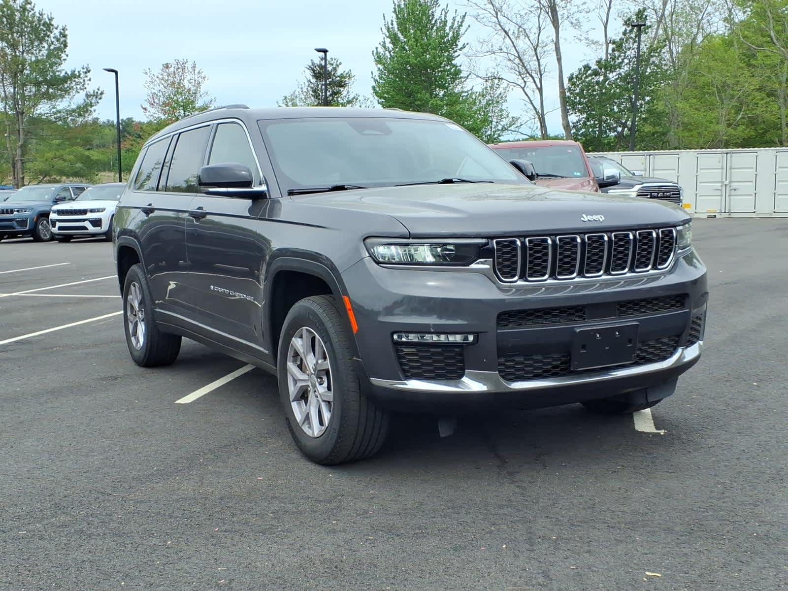 2022 Jeep Grand Cherokee L Limited 4x4's photo