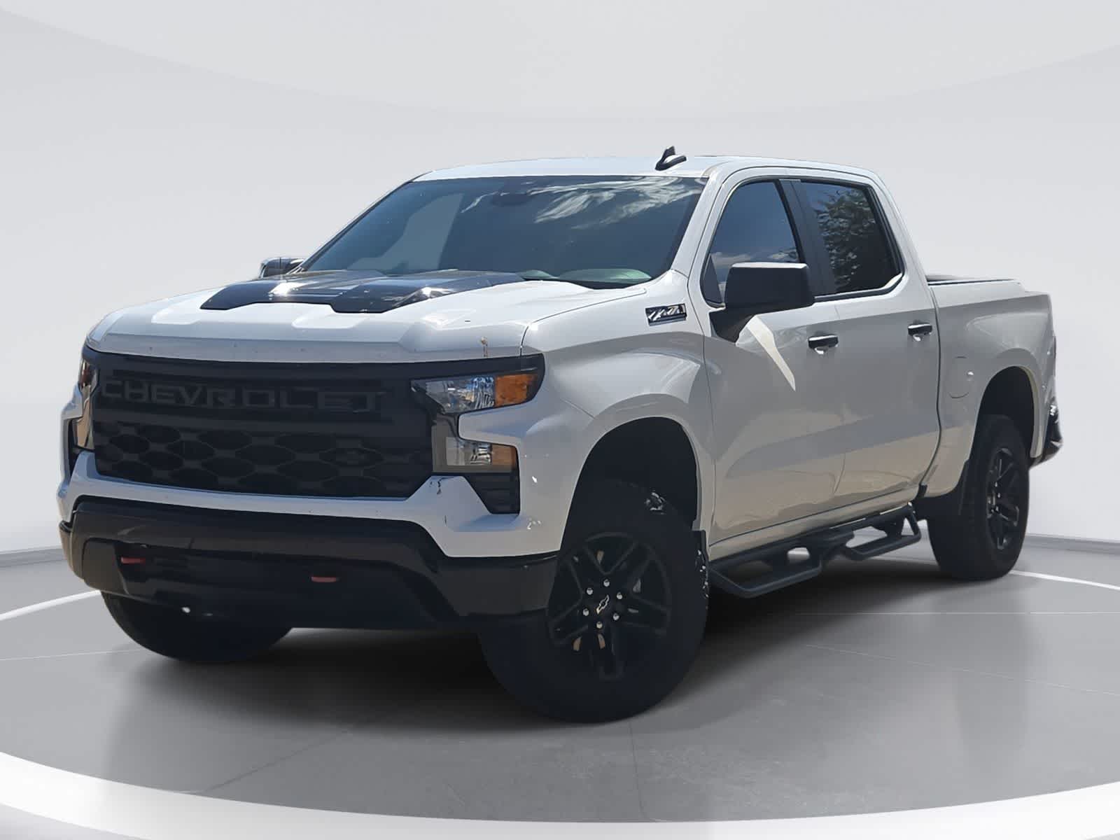 2026 Chevrolet Silverado 1500 Custom Trail Boss Crew Cab 4WD