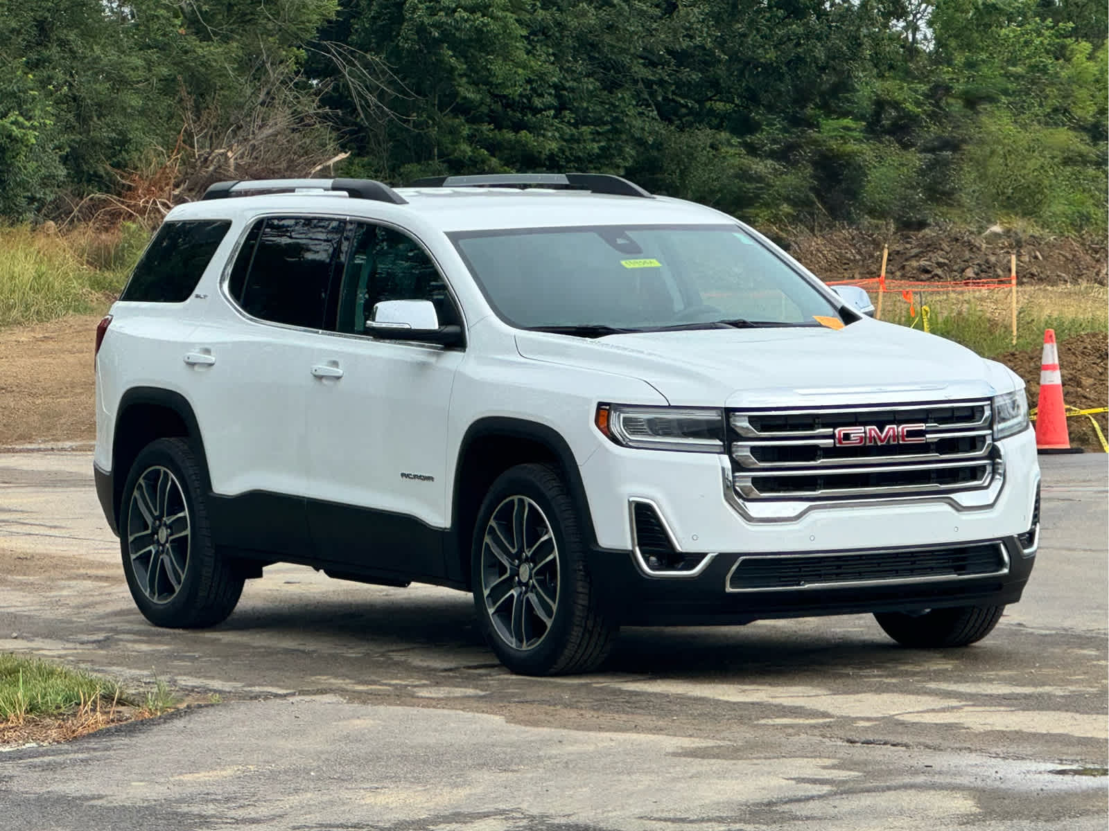 2023 GMC Acadia SLT FWD