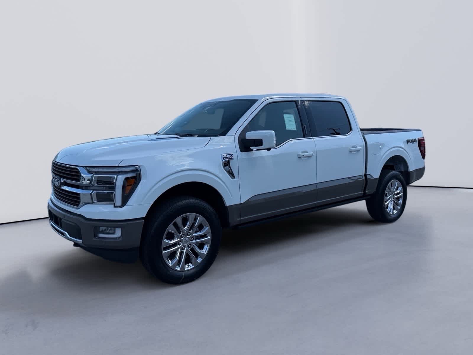 Star White Metallic Tri-Coat/Marsh Gray 2026 Ford F-150 Pickup Truck Four-Wheel Drive Automatic