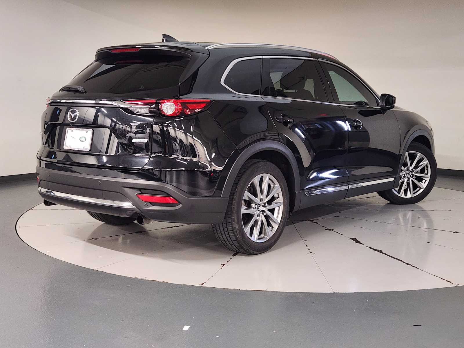 View vehicle photo 2