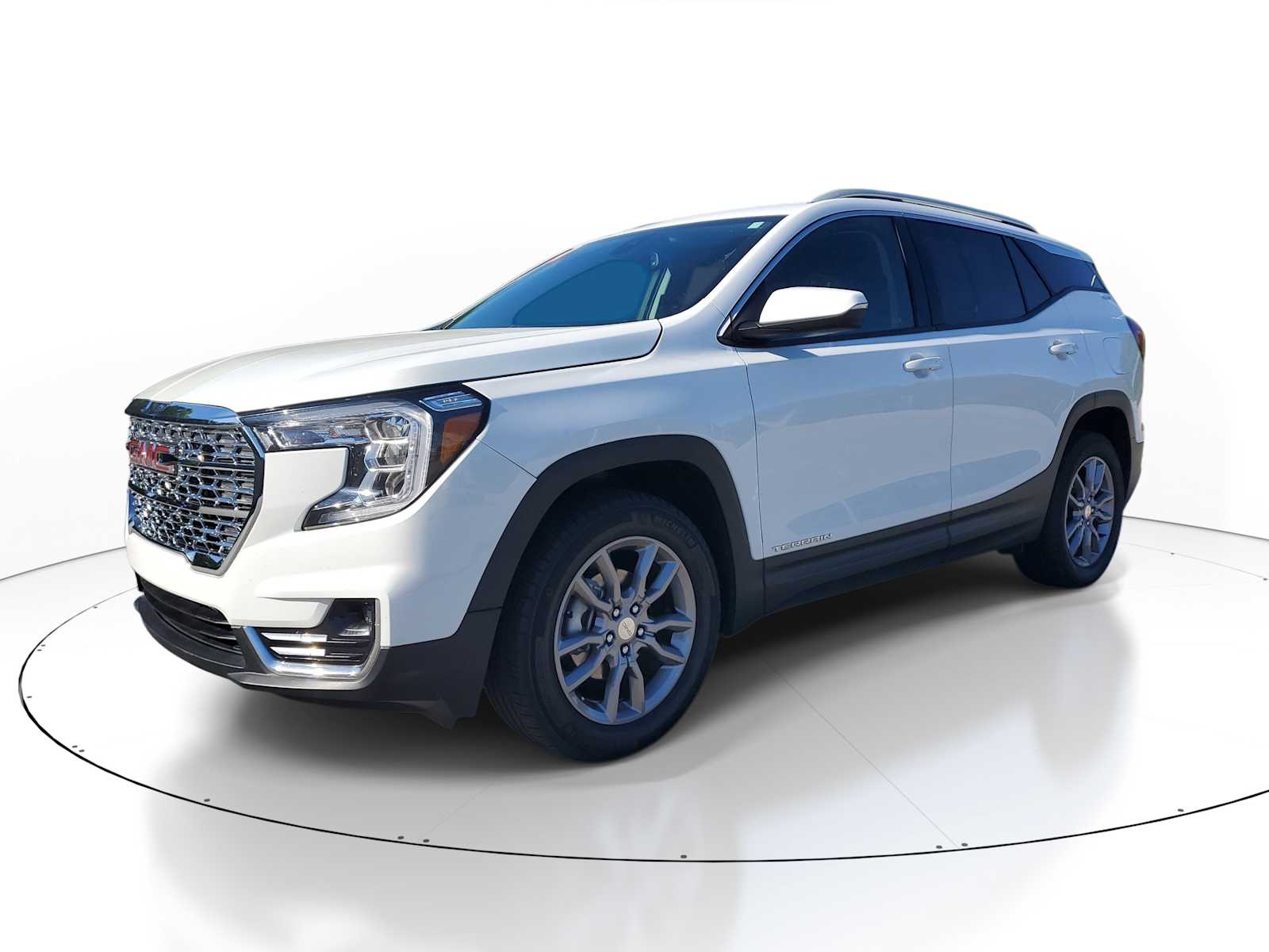View vehicle photo 3