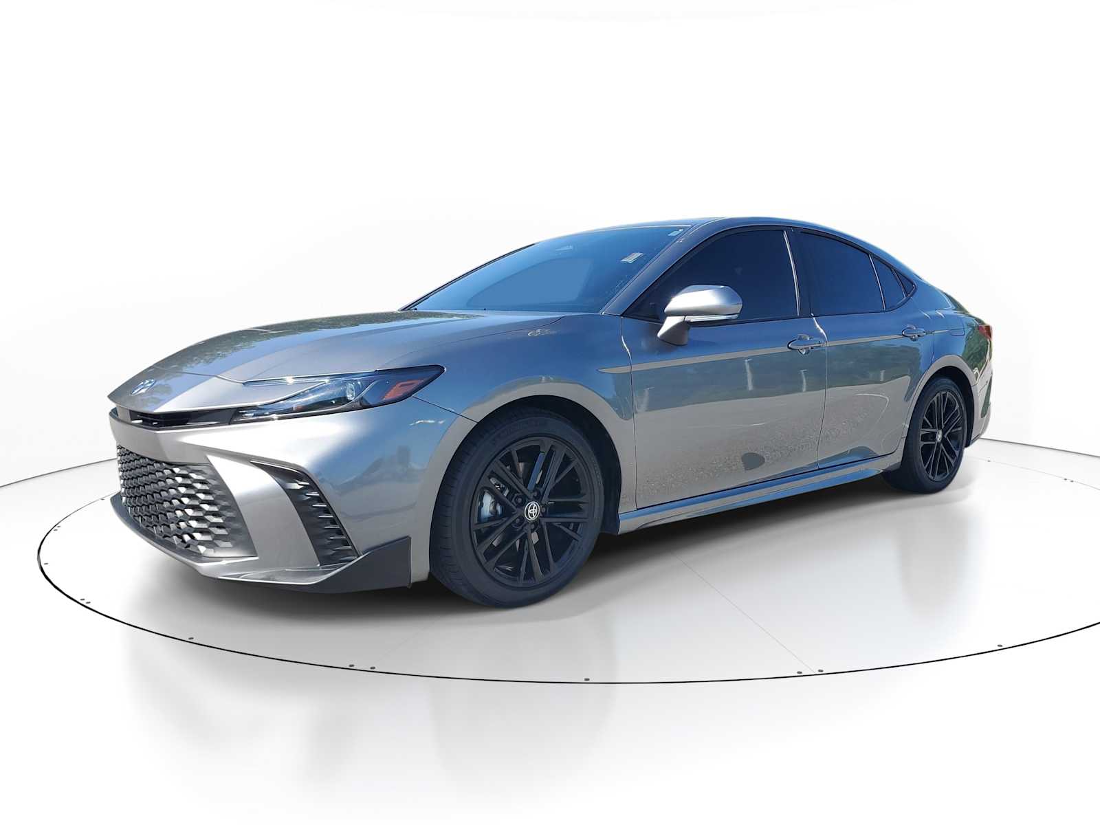 View vehicle photo 3