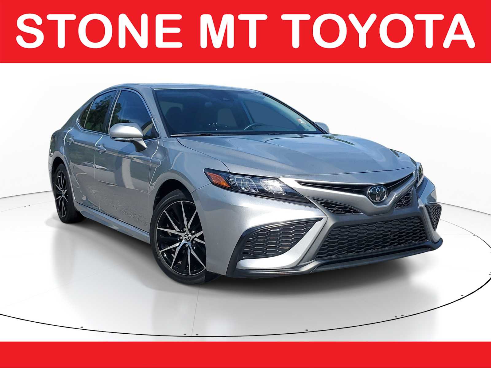Celestial Silver Metallic 2022 Toyota Camry Sedan Front-Wheel Drive 8-Speed Automatic