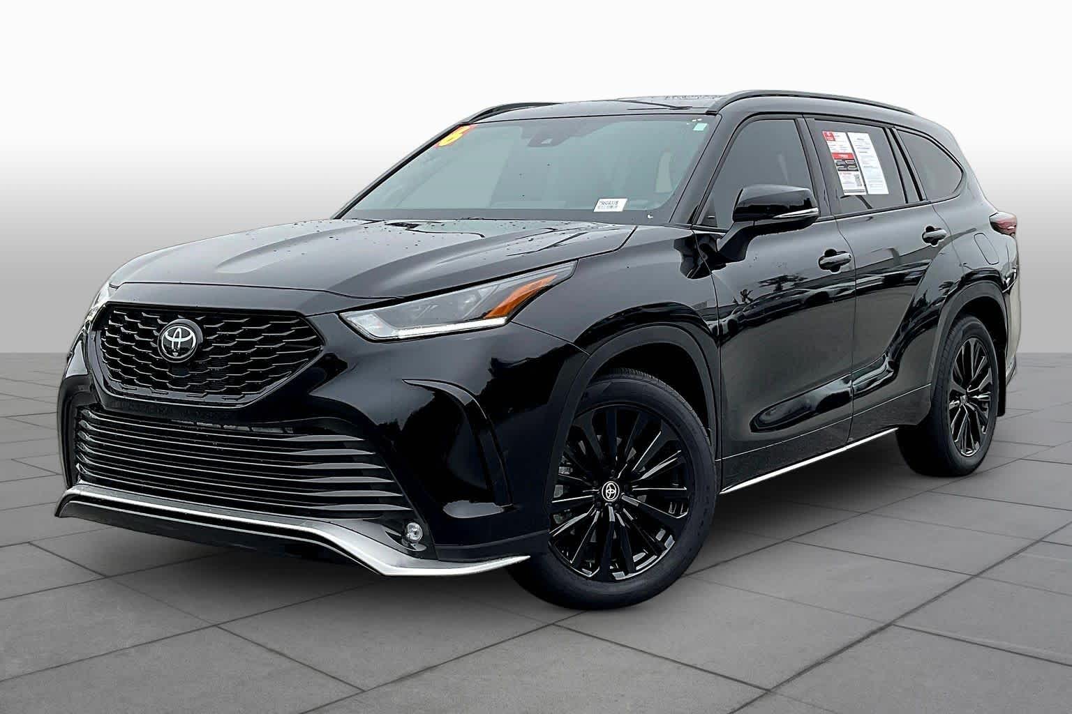 Midnight Black Metallic 2026 Toyota Highlander SUV / Crossover All-Wheel Drive 8-Speed Automatic