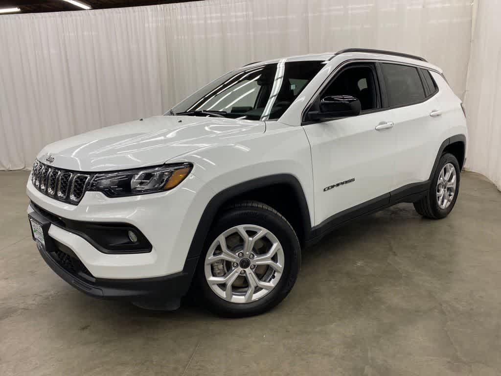 Bright White Clearcoat 2025 Jeep Compass SUV / Crossover Four-Wheel Drive 8-Speed Automatic