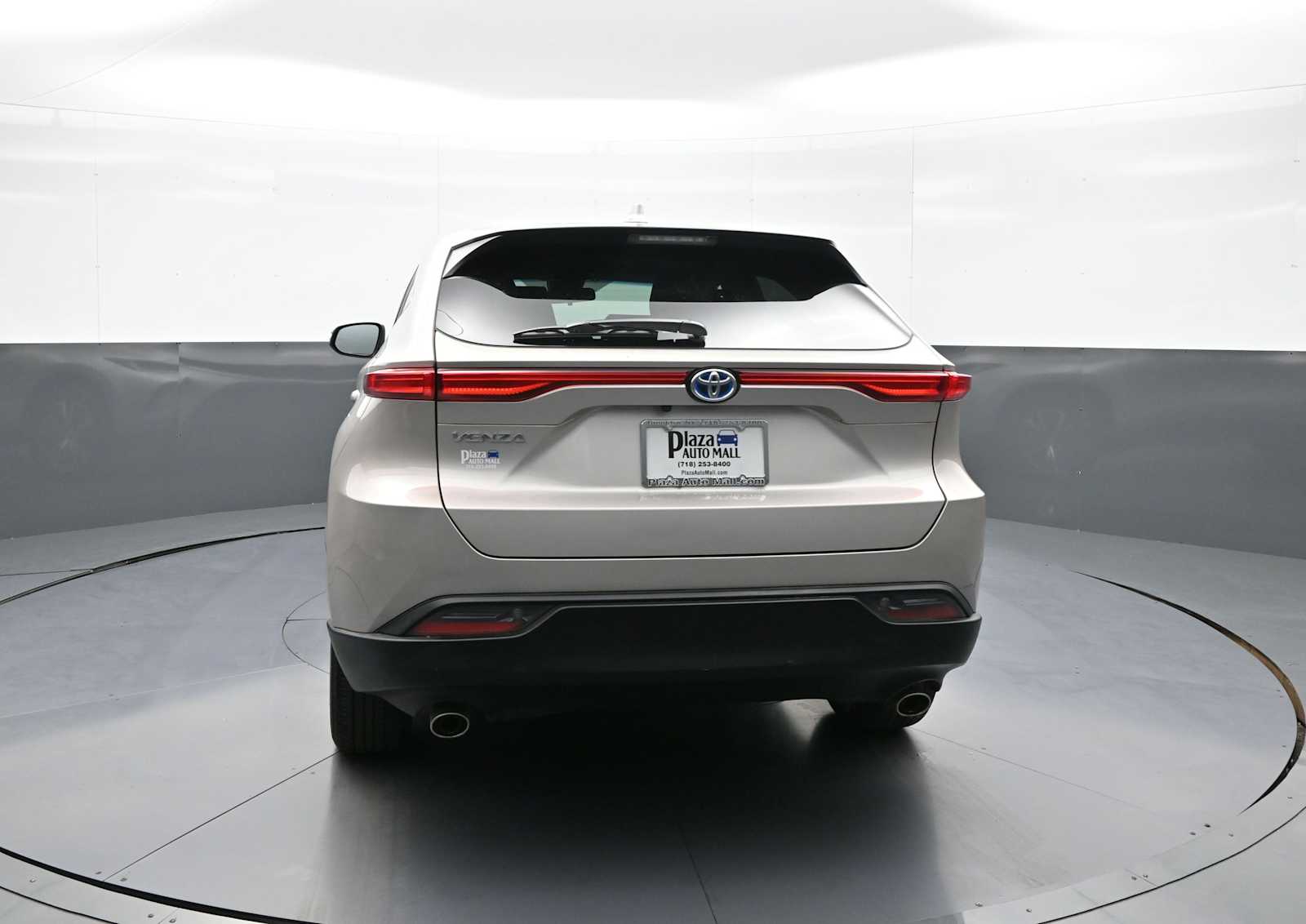 View vehicle photo 6