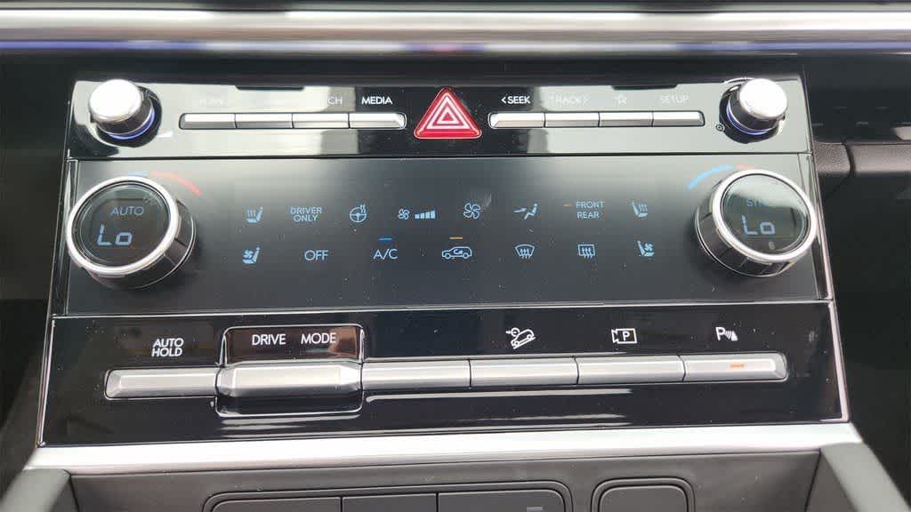 2026 Hyundai Santa Fe Limited - Photo 16