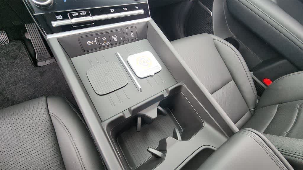 2026 Hyundai Santa Fe Limited - Photo 13