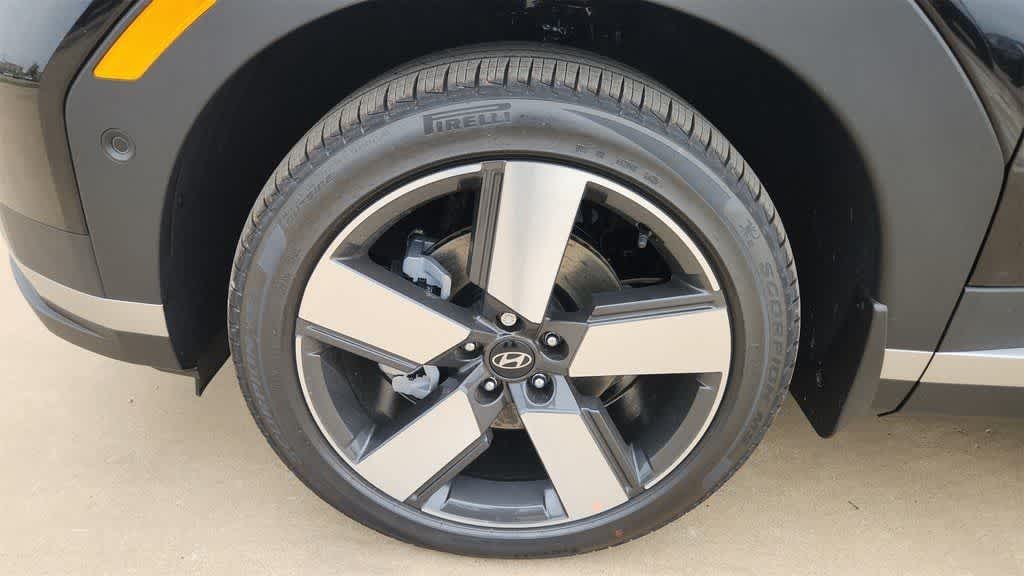 2026 Hyundai Santa Fe Limited - Photo 22