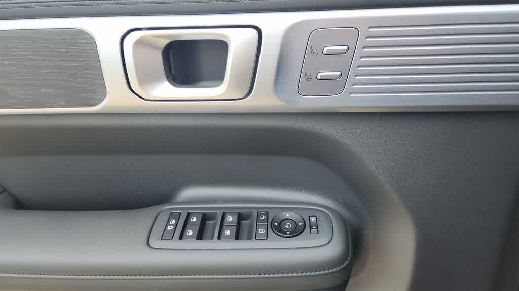2026 Hyundai Santa Fe Limited - Photo 17