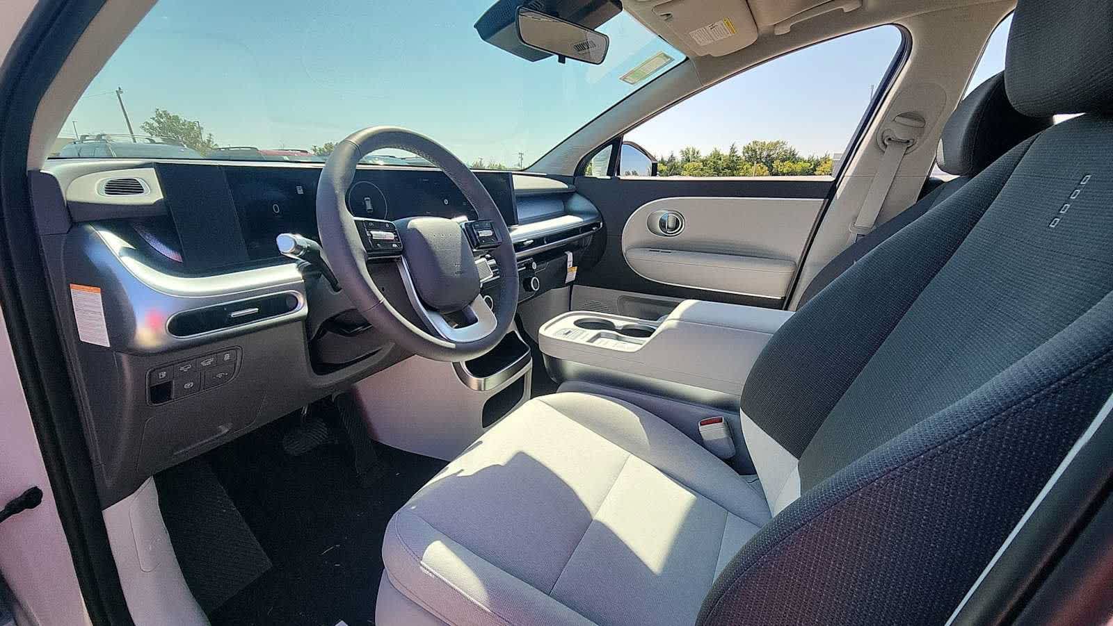 2026 Hyundai IONIQ 9 SE - Photo 12