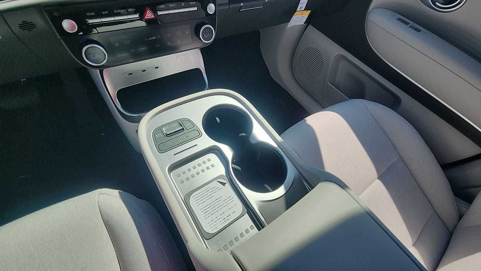 2026 Hyundai IONIQ 9 SE - Photo 15