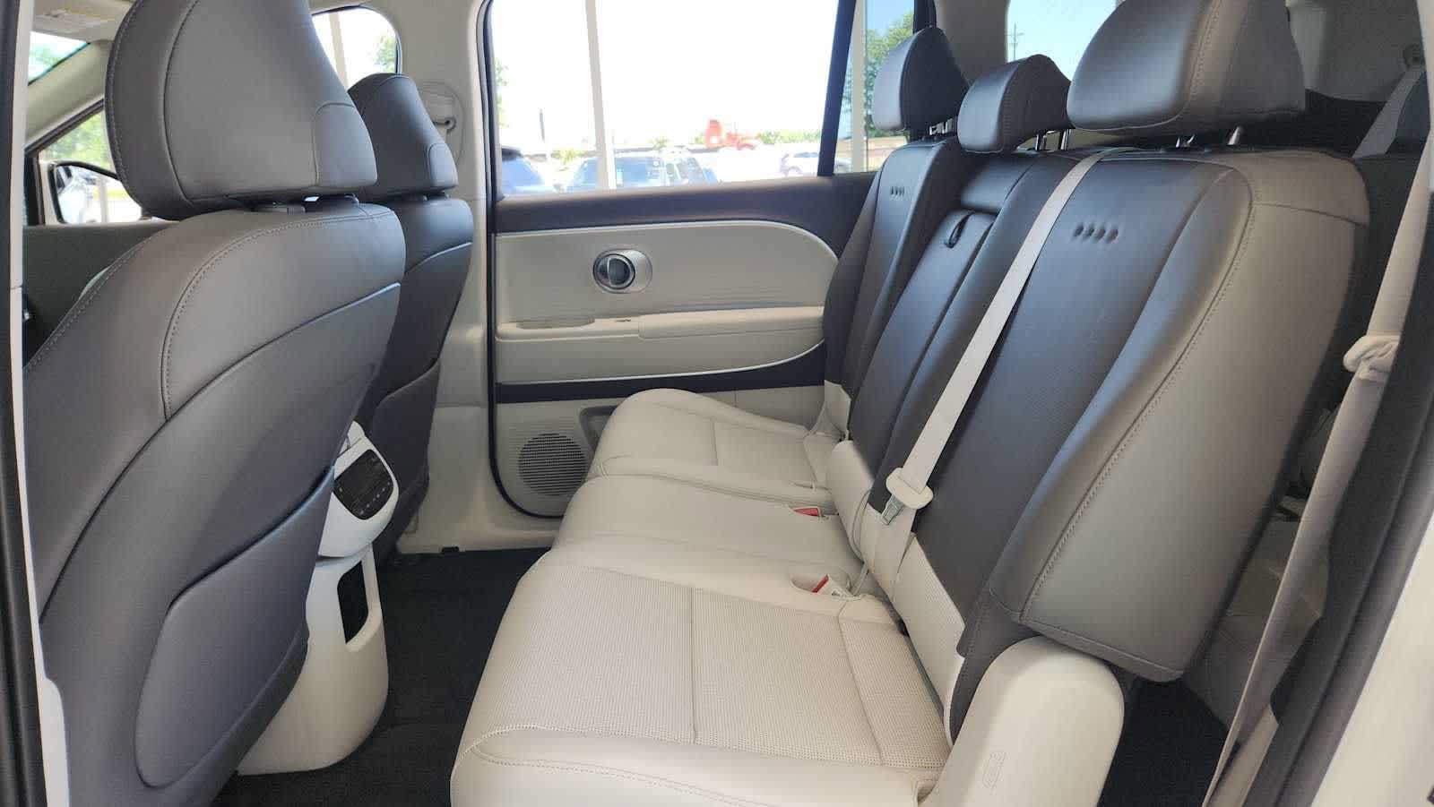 2026 Hyundai IONIQ 9 SEL - Photo 18