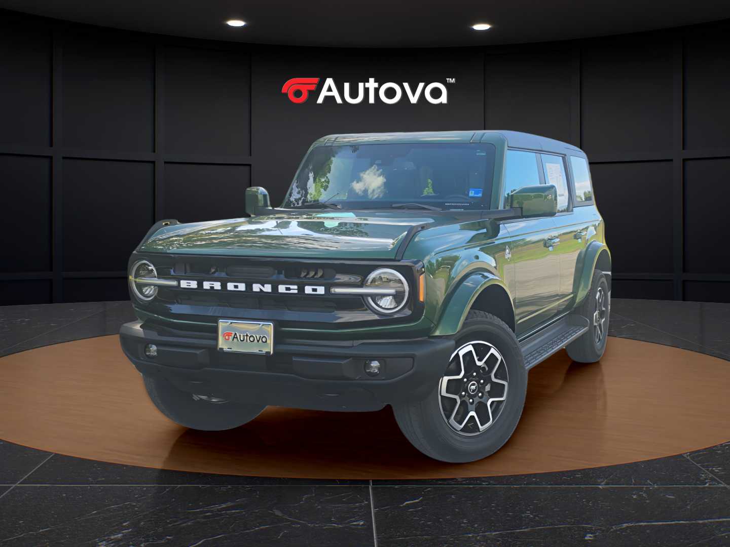 2025 Ford Bronco Outer Banks 4-Door 4WD