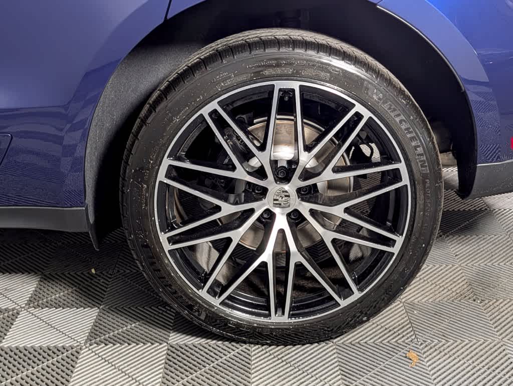 New 2026 1A/Gentian Blue Porsche  image 12