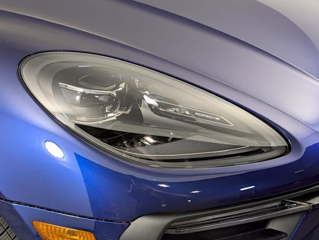 New 2026 1A/Gentian Blue Porsche  image 15