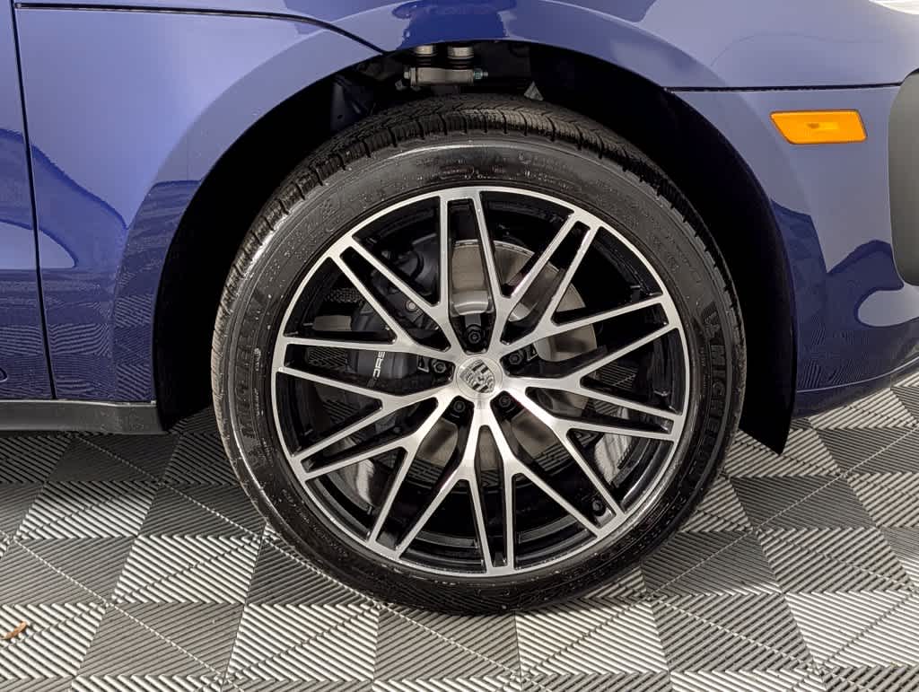 New 2026 1A/Gentian Blue Porsche  image 14