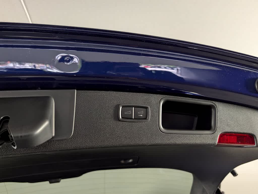New 2026 1A/Gentian Blue Porsche  image 18