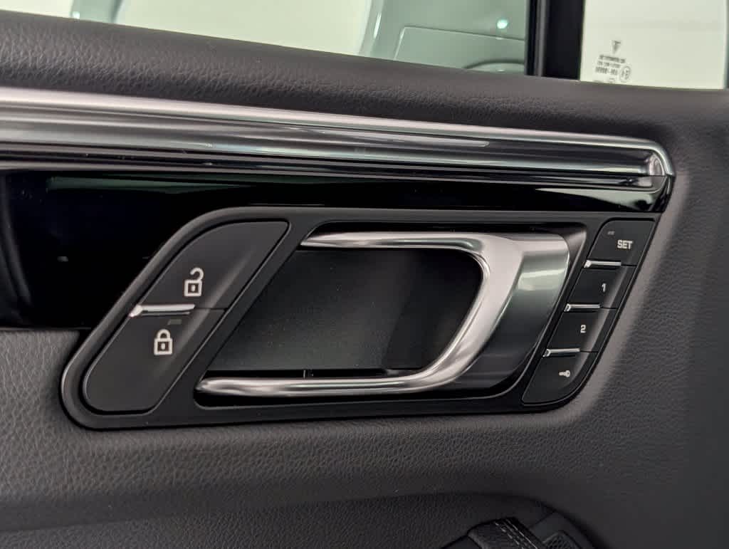 Used 2026 CHALK/STD-INT-IN-BLK Porsche  image 26