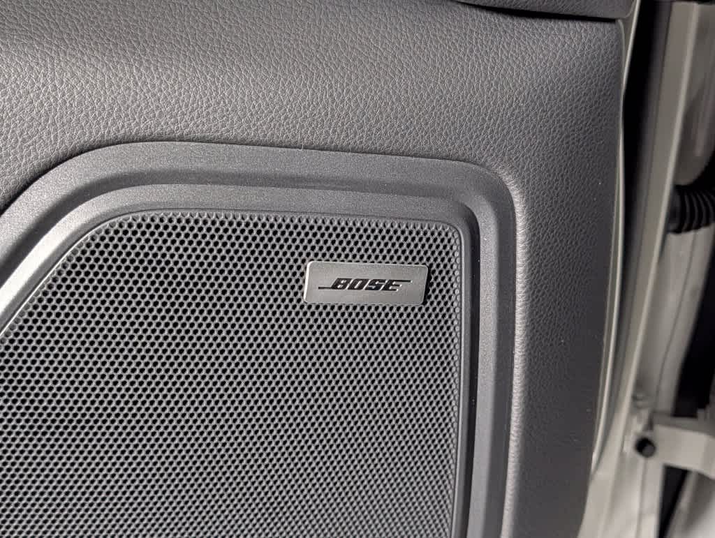 Used 2026 CHALK/STD-INT-IN-BLK Porsche  image 28