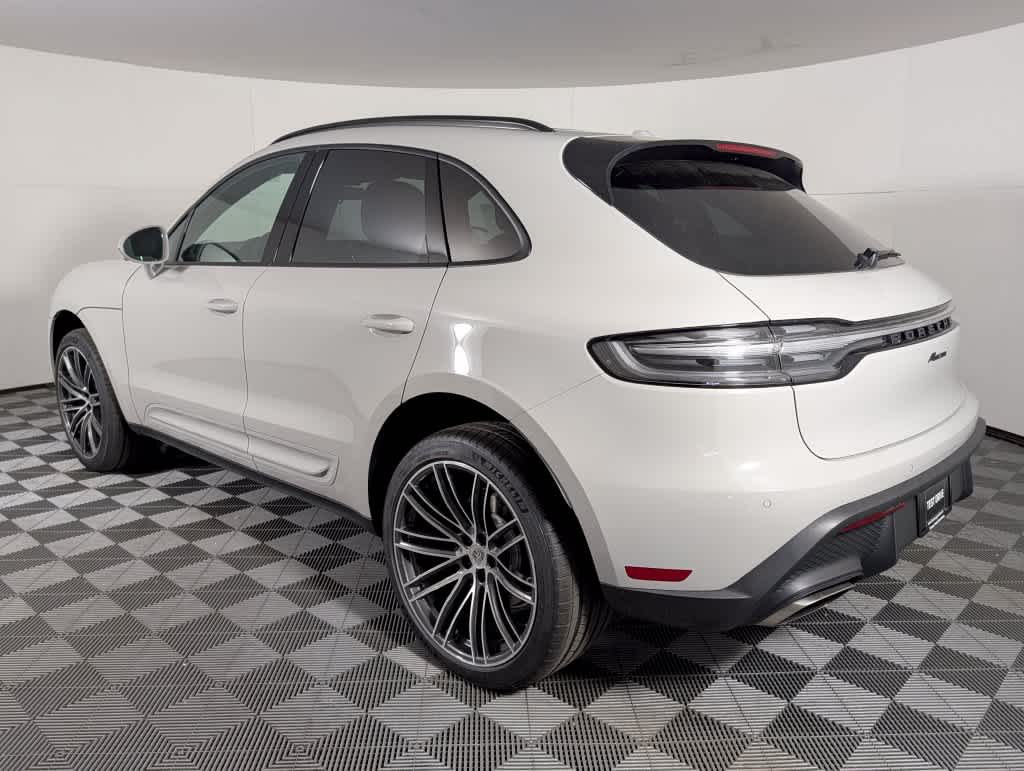Used 2026 CHALK/STD-INT-IN-BLK Porsche  image 3
