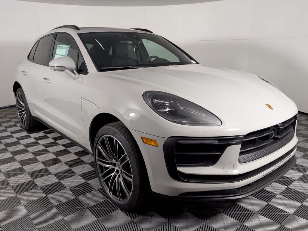 Used 2026 CHALK/STD-INT-IN-BLK Porsche  image 9