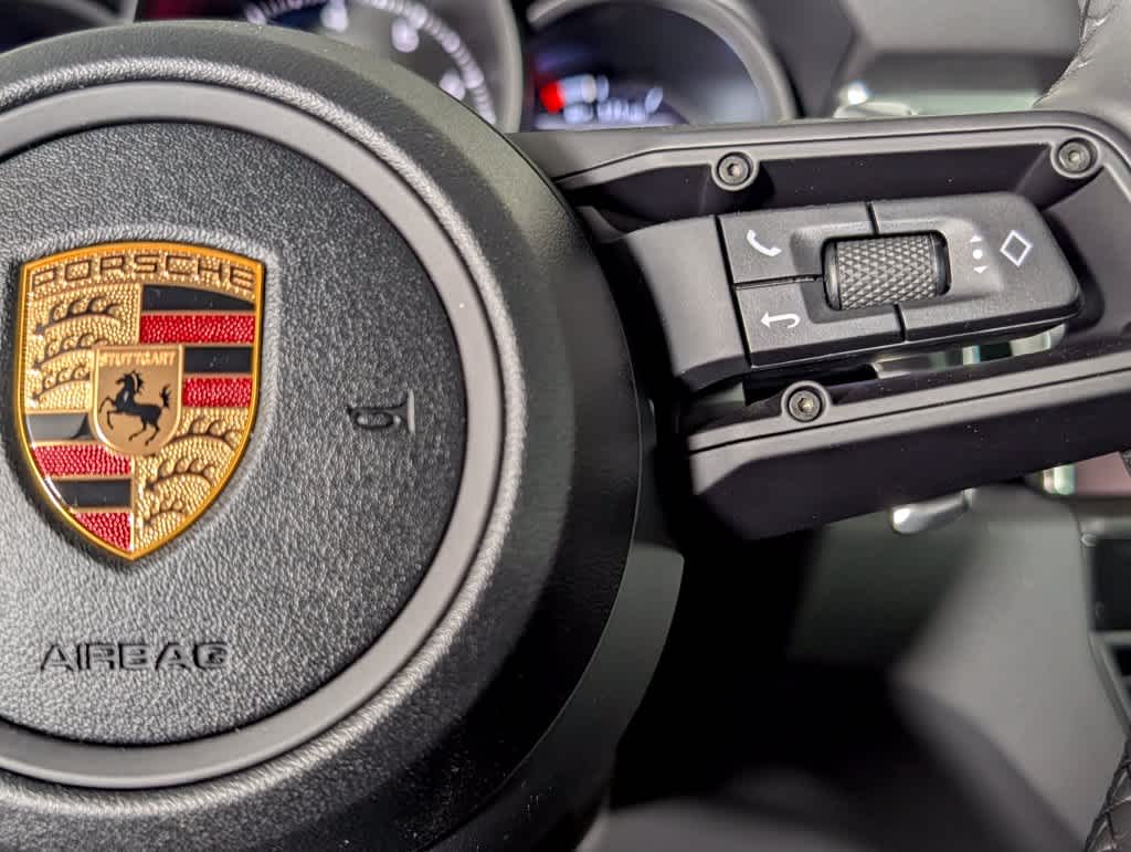 Used 2026 CHALK/STD-INT-IN-BLK Porsche  image 38