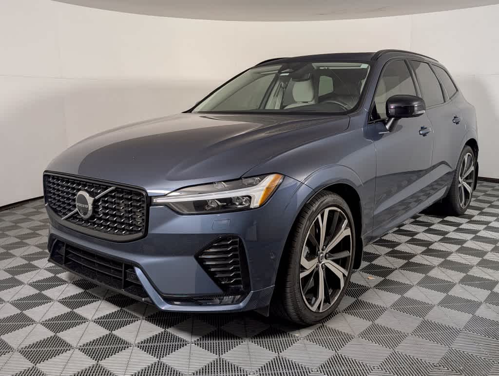 Pre-Owned 2024 Volvo XC60 Ultimate Dark Theme Pre-Owned 2024 Volvo XC60 Ultimate Dark Theme