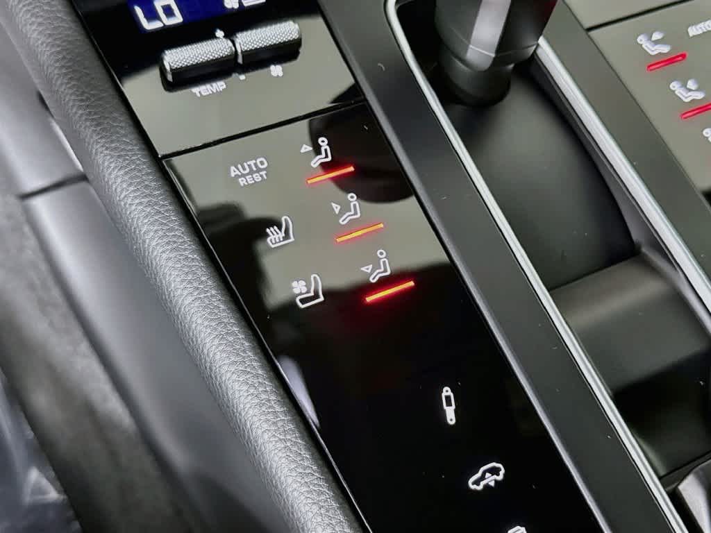 New 2026 0Q/Whit Porsche GTS image 27