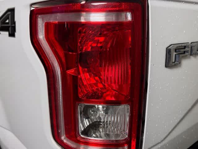 Used 2016 Oxford White Ford XLT image 12