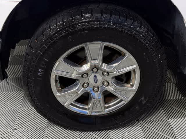 Used 2016 Oxford White Ford XLT image 13