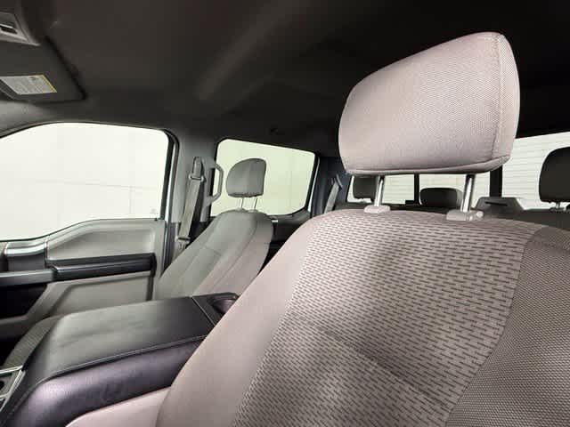 Used 2016 Oxford White Ford XLT image 5