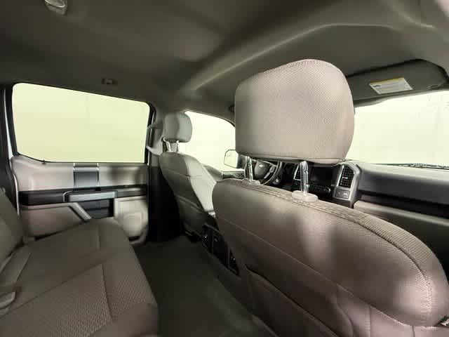 Used 2016 Oxford White Ford XLT image 27