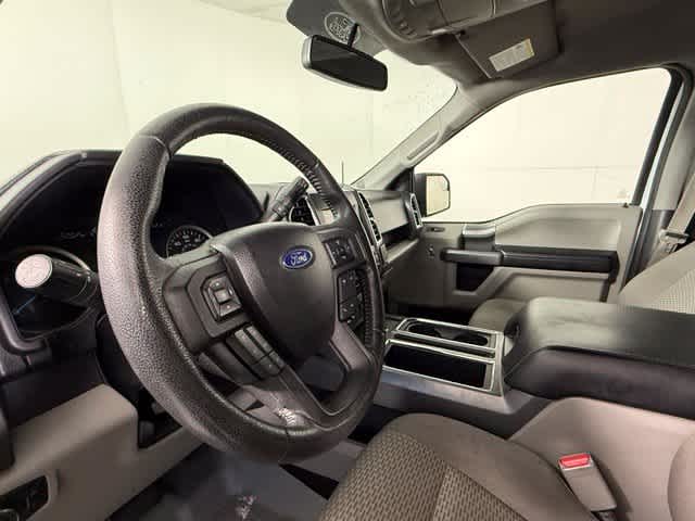Used 2016 Oxford White Ford XLT image 16