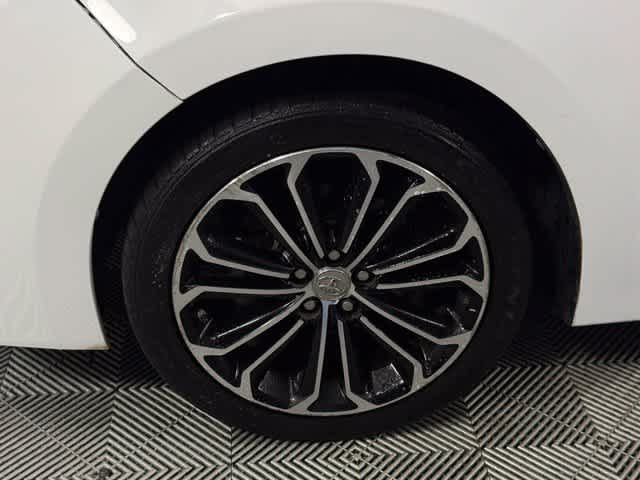 Used 2014 Super White Toyota S Plus image 13