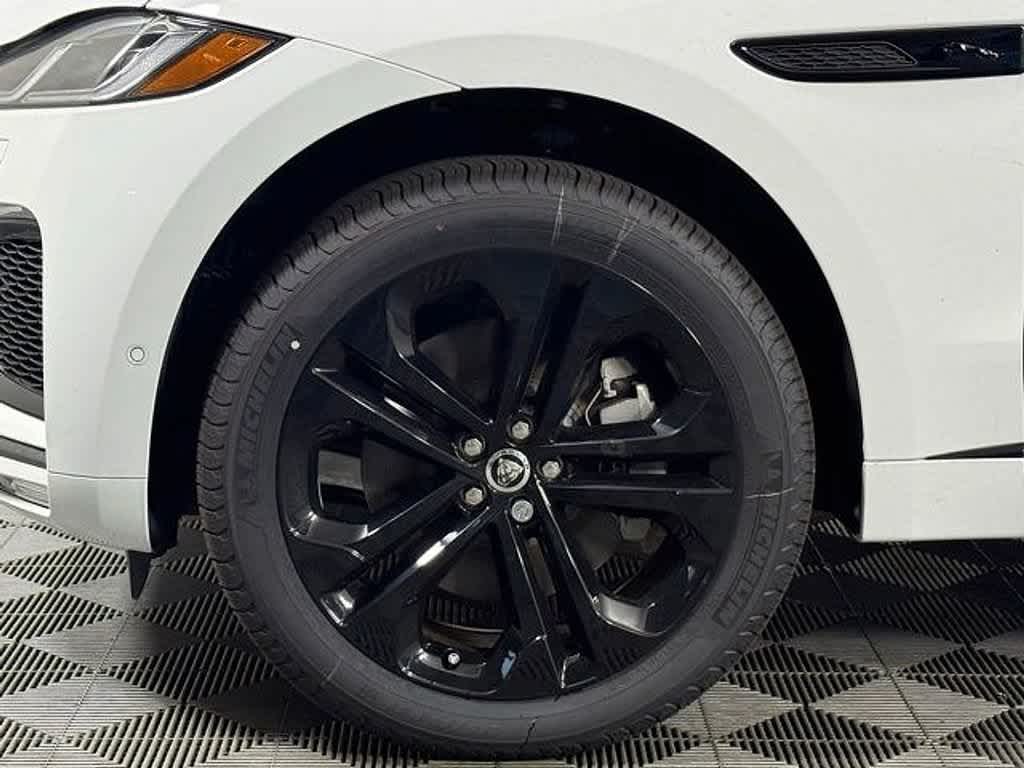 New 2026 Fuji White Jaguar R-Dynamic S image 11