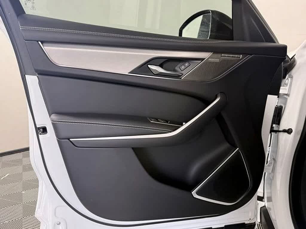 New 2026 Fuji White Jaguar R-Dynamic S image 24