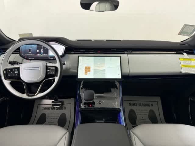 New 2026 Borasco Grey Metallic Land Rover Dynamic SE image 27
