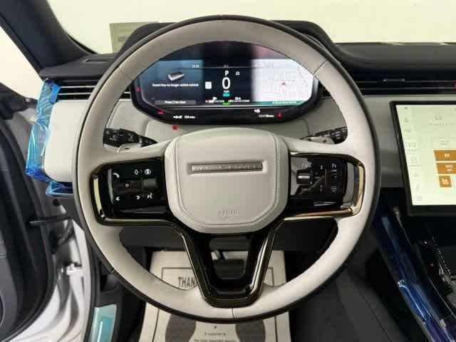 New 2026 Borasco Grey Metallic Land Rover Dynamic SE image 40
