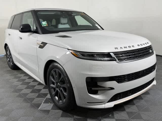 New 2026 Borasco Grey Metallic Land Rover Dynamic SE image 10
