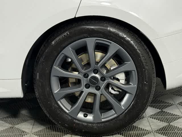New 2026 Borasco Grey Metallic Land Rover Dynamic SE image 14