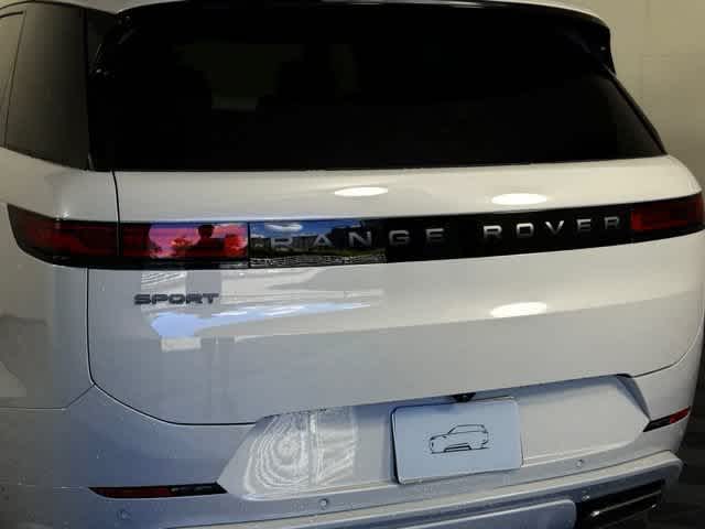 New 2026 Borasco Grey Metallic Land Rover Dynamic SE image 16